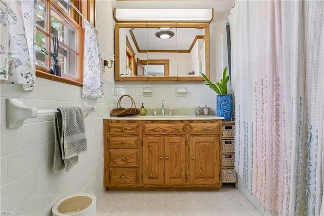 812 Poquoson AVE, Poquoson, VA 23662