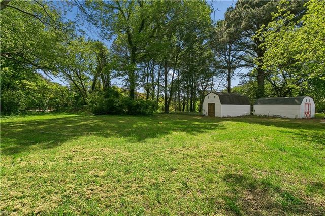 812 Poquoson AVE, Poquoson, VA 23662