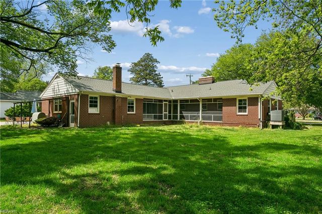 812 Poquoson AVE, Poquoson, VA 23662