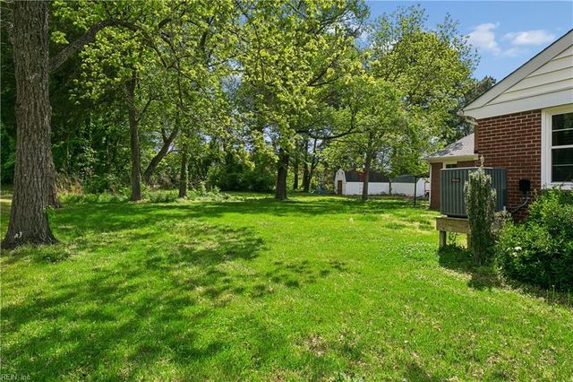 812 Poquoson AVE, Poquoson, VA 23662