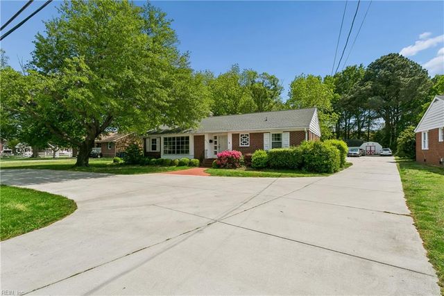 812 Poquoson AVE, Poquoson, VA 23662