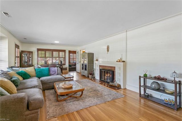 812 Poquoson AVE, Poquoson, VA 23662