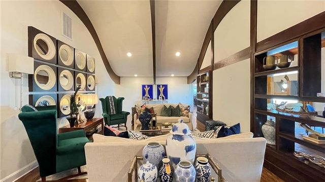 5292 N Graham Road, Springdale, AR 72762