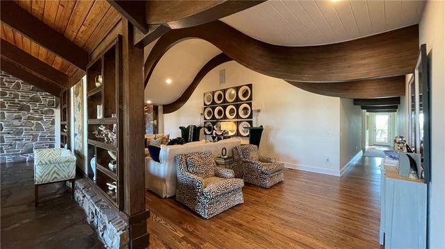 5292 N Graham Road, Springdale, AR 72762