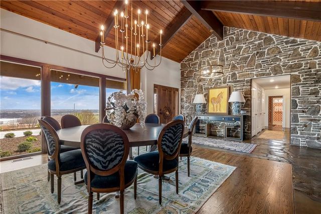 5292 N Graham Road, Springdale, AR 72762