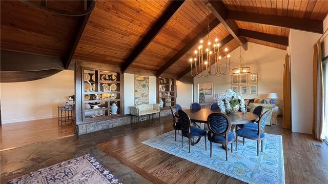 5292 N Graham Road, Springdale, AR 72762