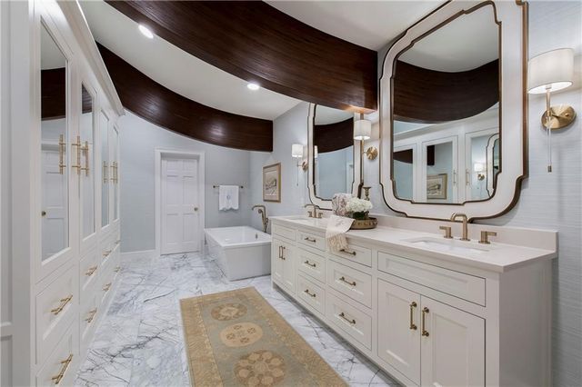 5292 N Graham Road, Springdale, AR 72762