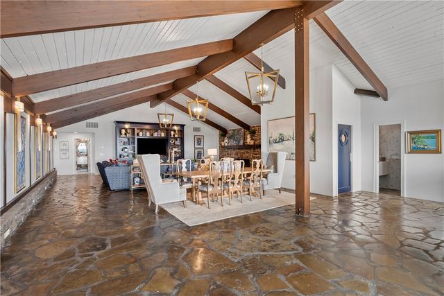 5292 N Graham Road, Springdale, AR 72762