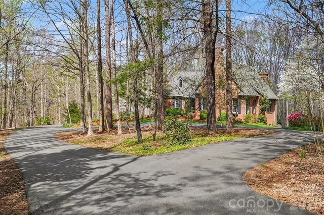 212 Deerchase Road, Shelby, NC 28150