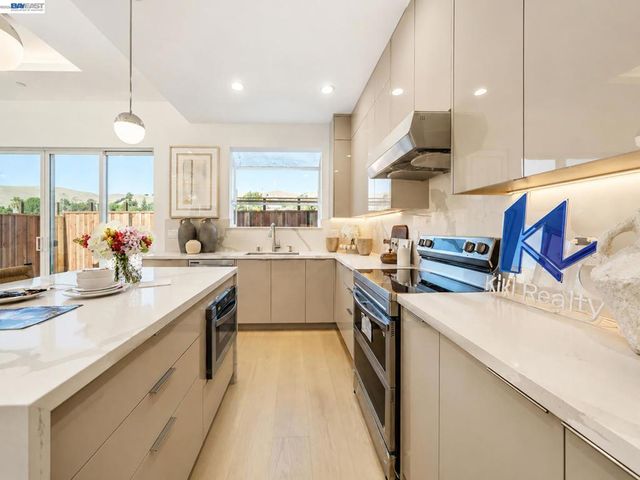 43442 Bryant St, Fremont, CA 94539