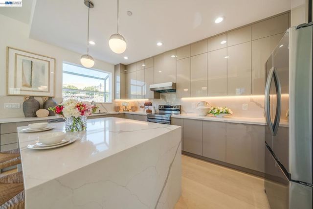 43442 Bryant St, Fremont, CA 94539