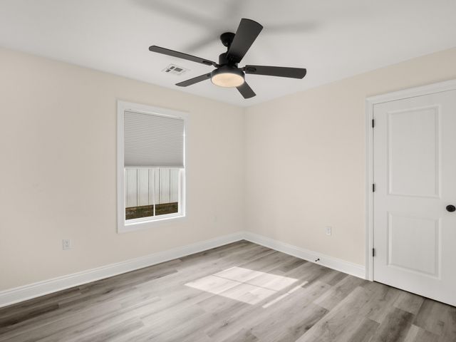 1004 S 9th. St., Leesville, LA 71446