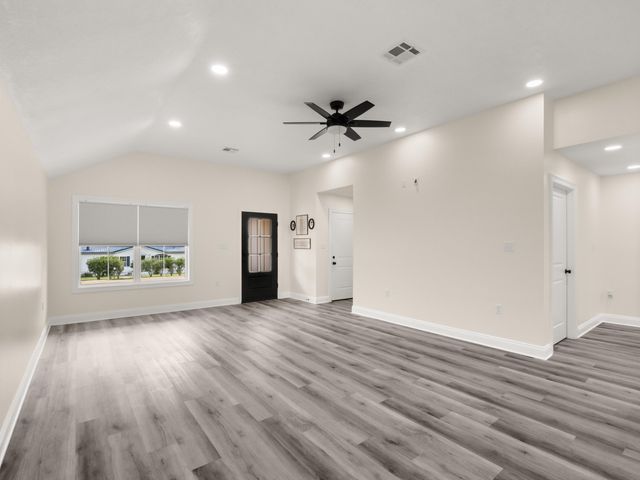 1004 S 9th. St., Leesville, LA 71446