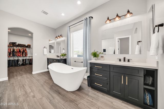 9321 W BUCKSKIN Trail, Peoria, AZ 85383