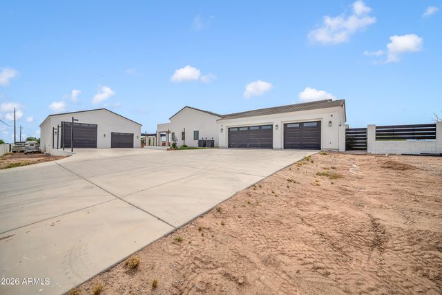 9321 W BUCKSKIN Trail, Peoria, AZ 85383