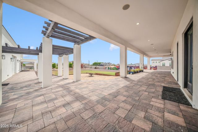 9321 W BUCKSKIN Trail, Peoria, AZ 85383