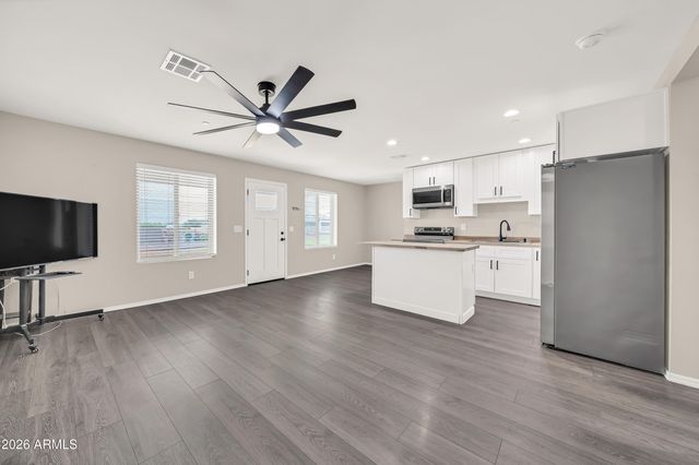 9321 W BUCKSKIN Trail, Peoria, AZ 85383