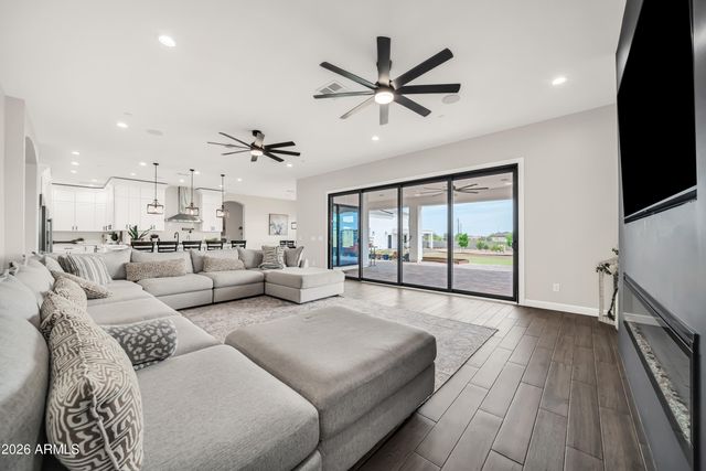 9321 W BUCKSKIN Trail, Peoria, AZ 85383