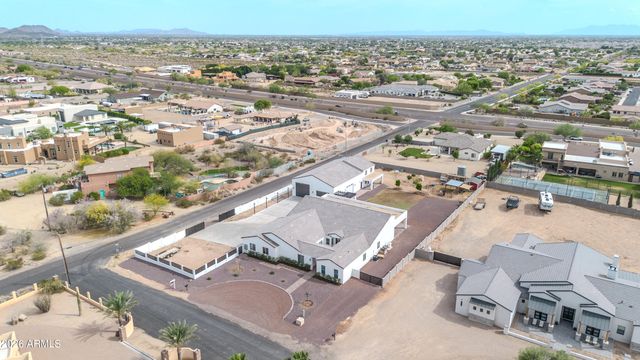 9321 W BUCKSKIN Trail, Peoria, AZ 85383