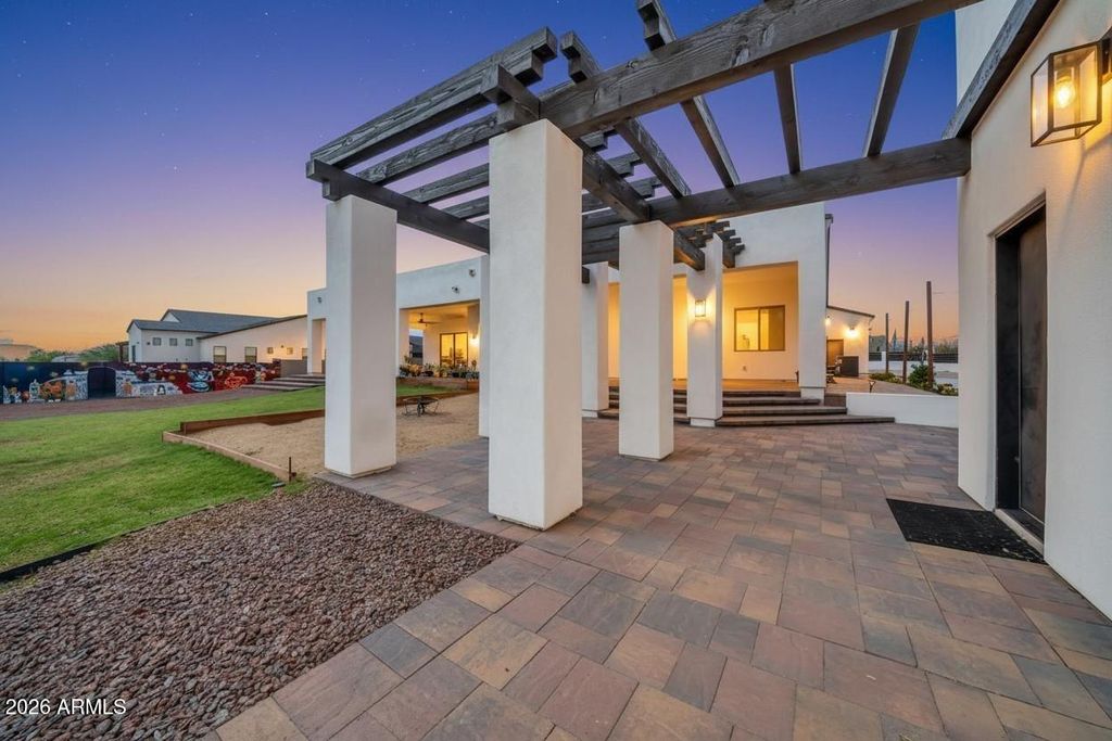 9321 W BUCKSKIN Trail, Peoria, AZ 85383 — photo 4