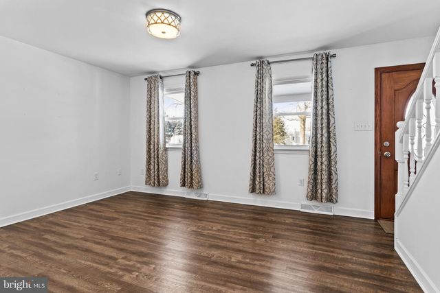 6 MYRTLEWOOD CT, Lancaster, PA 17603