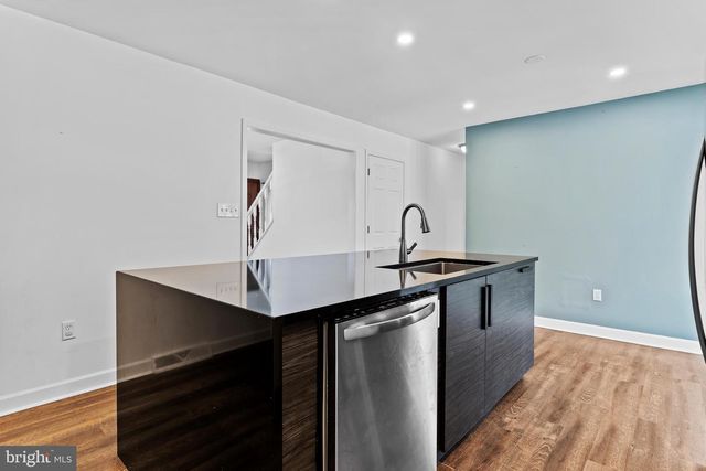 6 MYRTLEWOOD CT, Lancaster, PA 17603