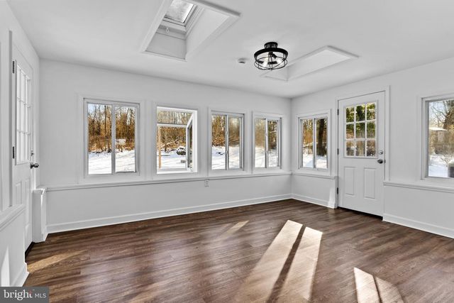 6 MYRTLEWOOD CT, Lancaster, PA 17603