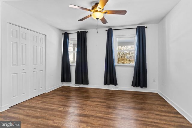 6 MYRTLEWOOD CT, Lancaster, PA 17603