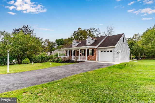 6 MYRTLEWOOD CT, Lancaster, PA 17603