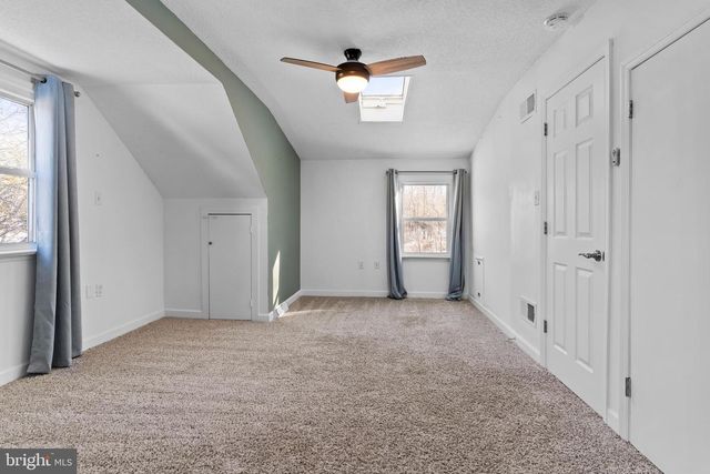 6 MYRTLEWOOD CT, Lancaster, PA 17603