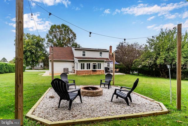 6 MYRTLEWOOD CT, Lancaster, PA 17603