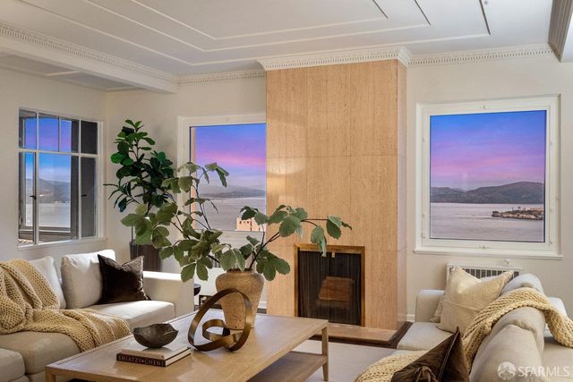 1101 Green Street 1801, San Francisco, CA 94109