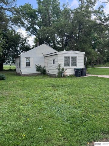 910 E Camden Avenue, Omaha, NE 68110