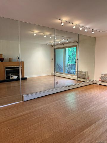 2 Fountain Lane 1-M, Scarsdale, NY 10583