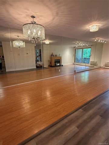 2 Fountain Lane 1-M, Scarsdale, NY 10583