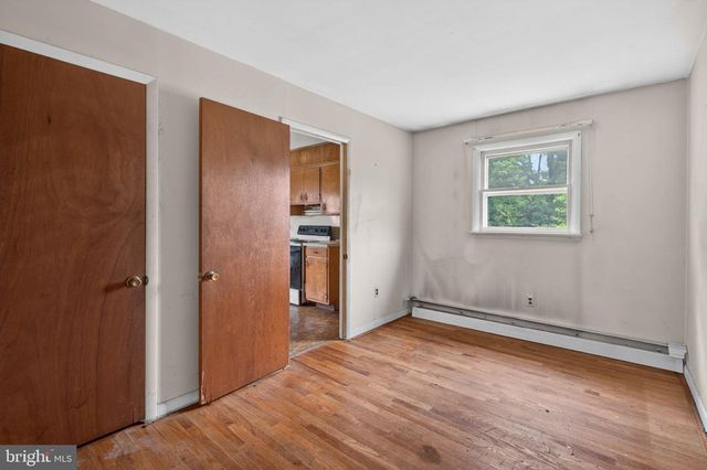 135 PIKELAND AVE, Spring City, PA 19475