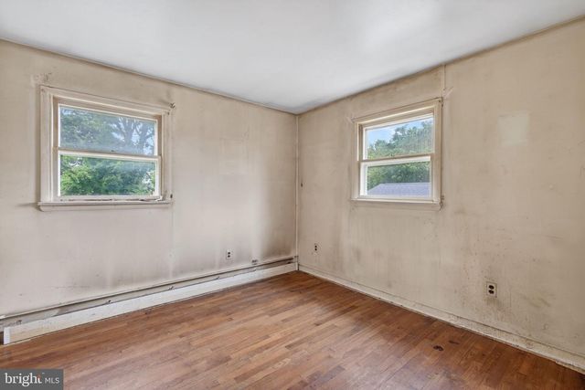 135 PIKELAND AVE, Spring City, PA 19475