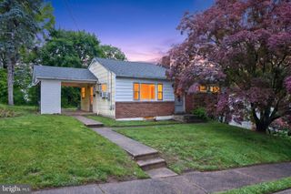 135 PIKELAND AVE, Spring City, PA 19475
