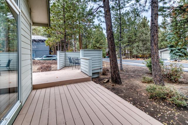 3271 NW Melville Drive, Bend, OR 97703