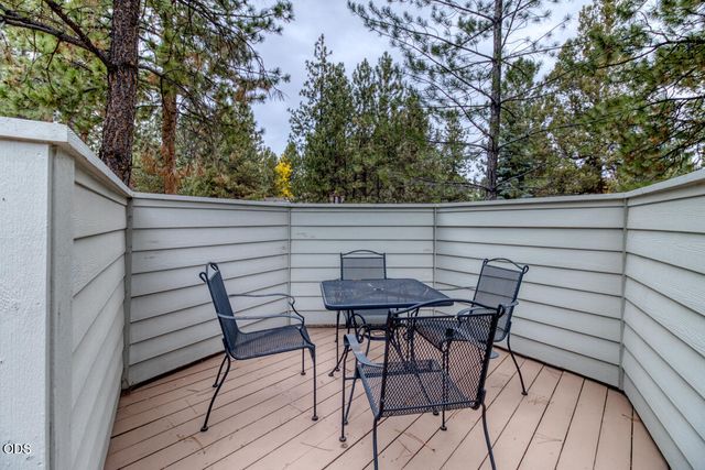 3271 NW Melville Drive, Bend, OR 97703