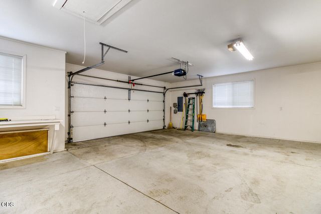 3271 NW Melville Drive, Bend, OR 97703