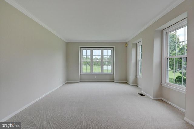 8 BRADFORD CT, Princeton Junction, NJ 08550
