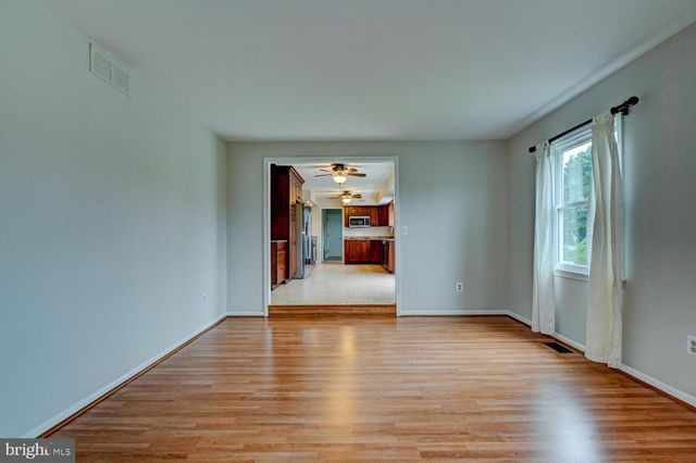 8 BRADFORD CT, Princeton Junction, NJ 08550