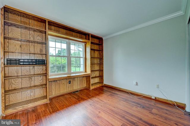 8 BRADFORD CT, Princeton Junction, NJ 08550