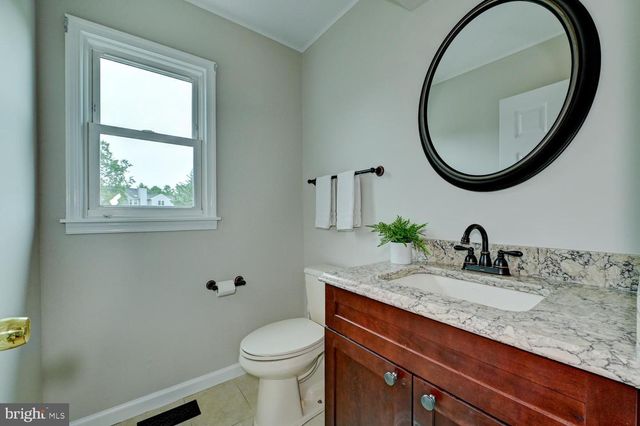 8 BRADFORD CT, Princeton Junction, NJ 08550