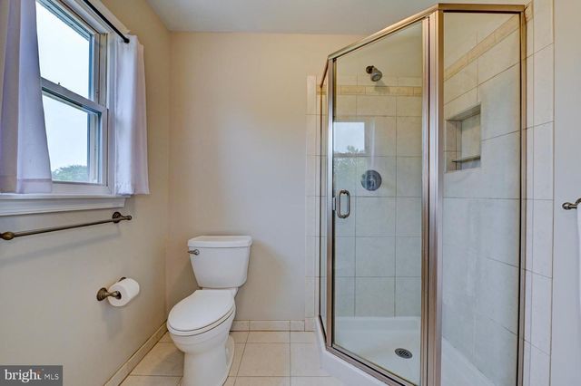 8 BRADFORD CT, Princeton Junction, NJ 08550