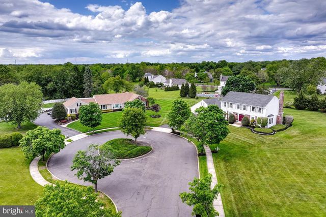 8 BRADFORD CT, Princeton Junction, NJ 08550