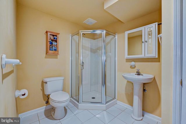 8 BRADFORD CT, Princeton Junction, NJ 08550