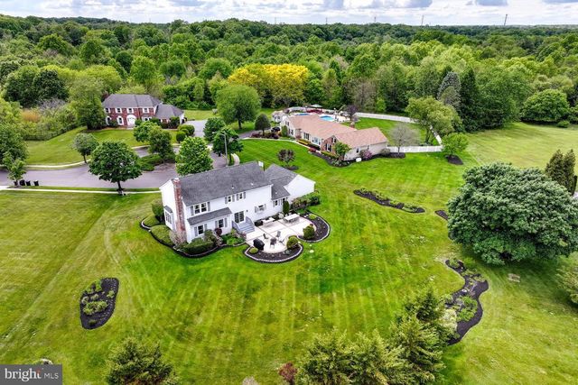 8 BRADFORD CT, Princeton Junction, NJ 08550
