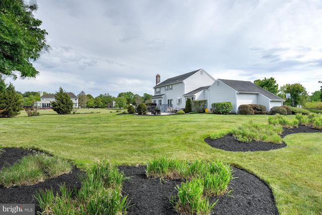 8 BRADFORD CT, Princeton Junction, NJ 08550